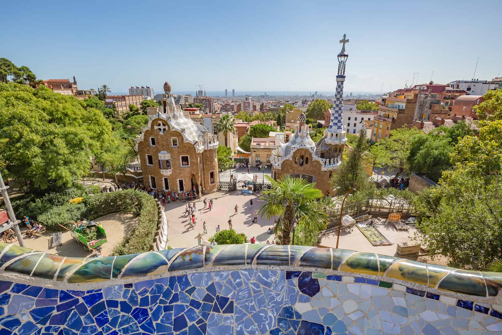 barcelona places to visit nearby