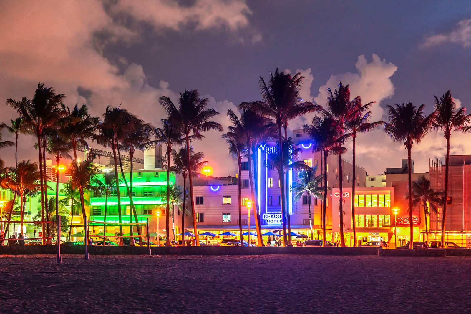 Strolling on Ocean Drive Miami Beach at sunset is one of the most best things to do miami fl.