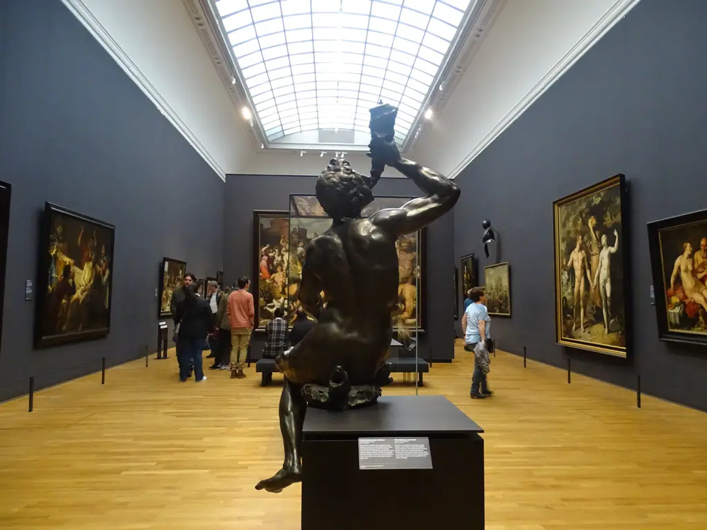 Wonder what to do in amsterdam? Visit Rijksmuseum - it's one of amsterdam best things to do
